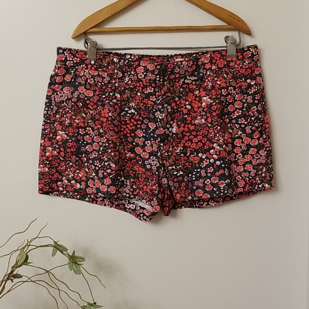 GAP floral printed shorts